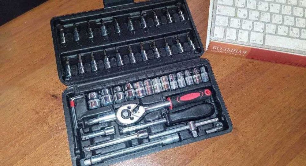 Набор инструментов CR-V [46 предметов]