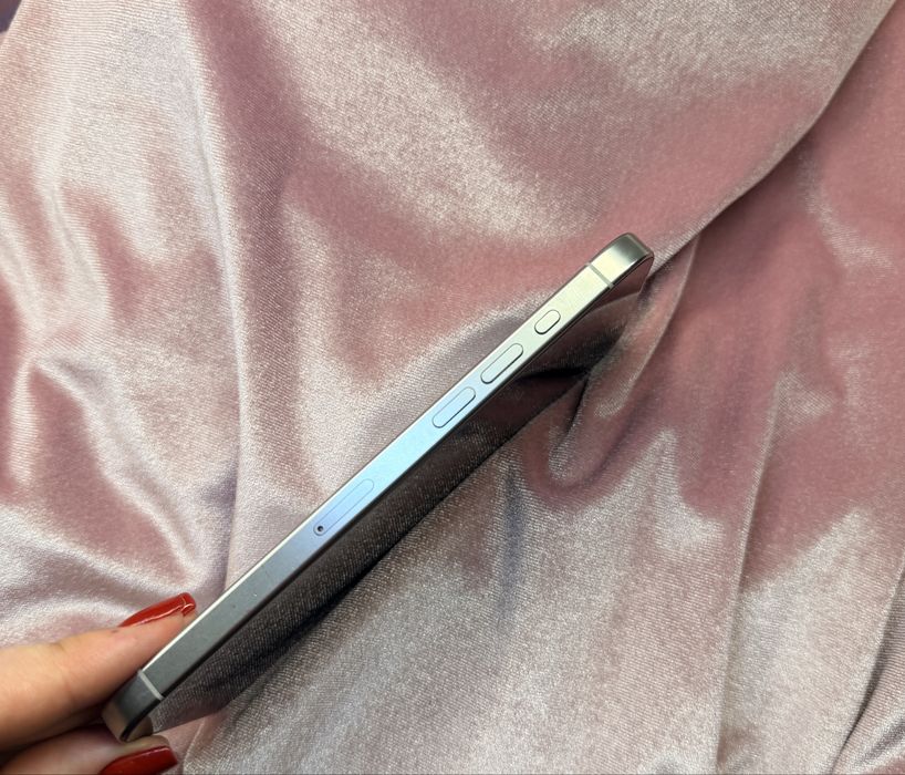 Iphone 15 pro max alb +husa cadou