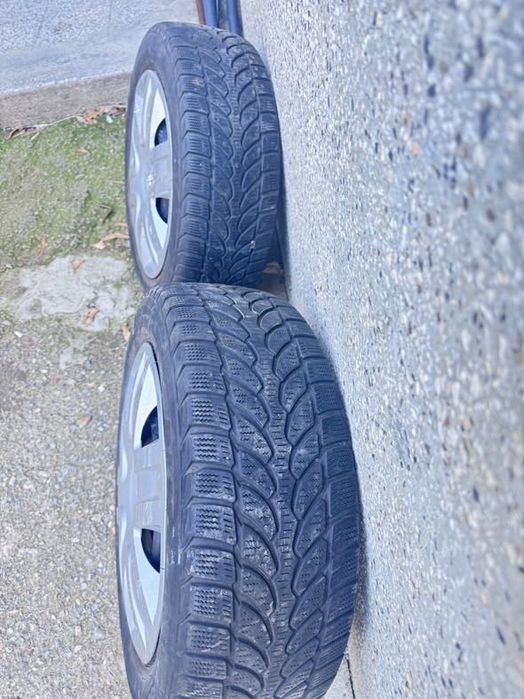 Зимни гуми 2 бр тойота