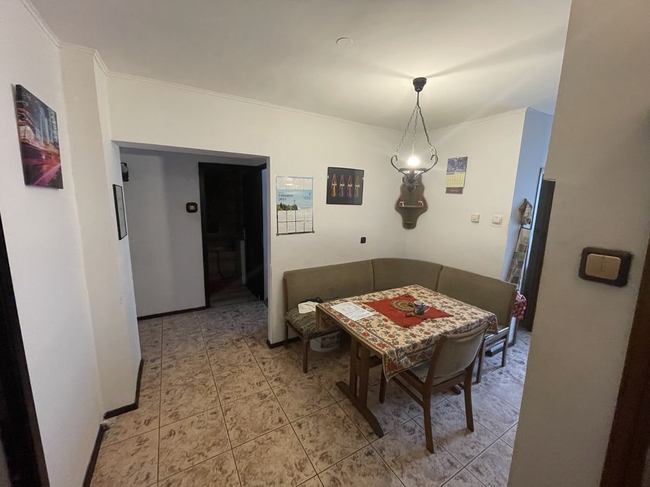 Apartament cu 3 camere in Tudor de ichiriat
