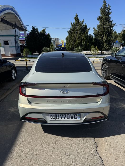 Hyundai sonnata sotiladi 2021 yil holati idyal kiraskasi toza  murojat