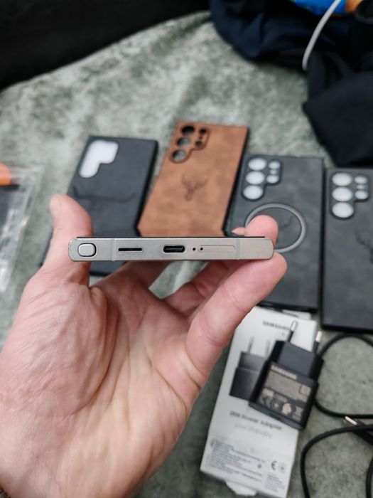 Samsung S24 Ultra много добро състояние