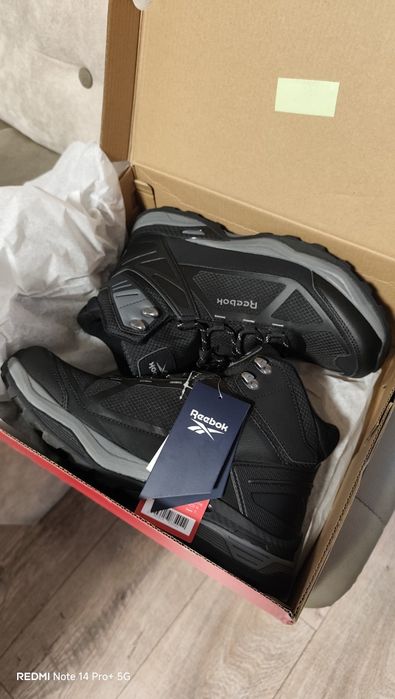 Зимни водоустойчиви боти Reebok