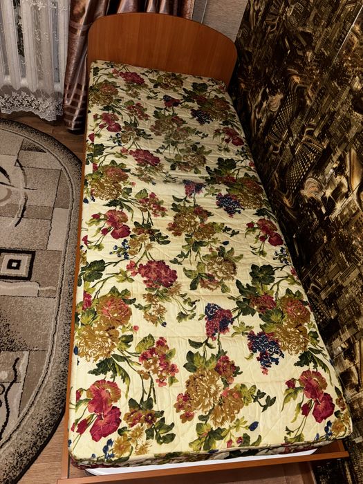 Продам односпальную  кровать