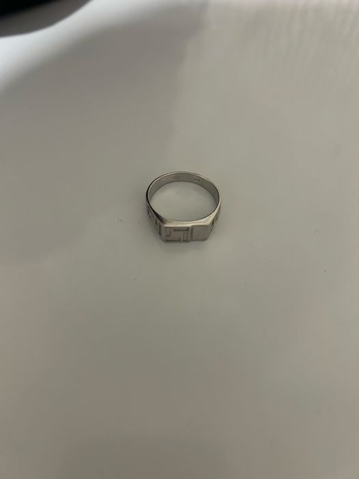 Продам колцо серебро