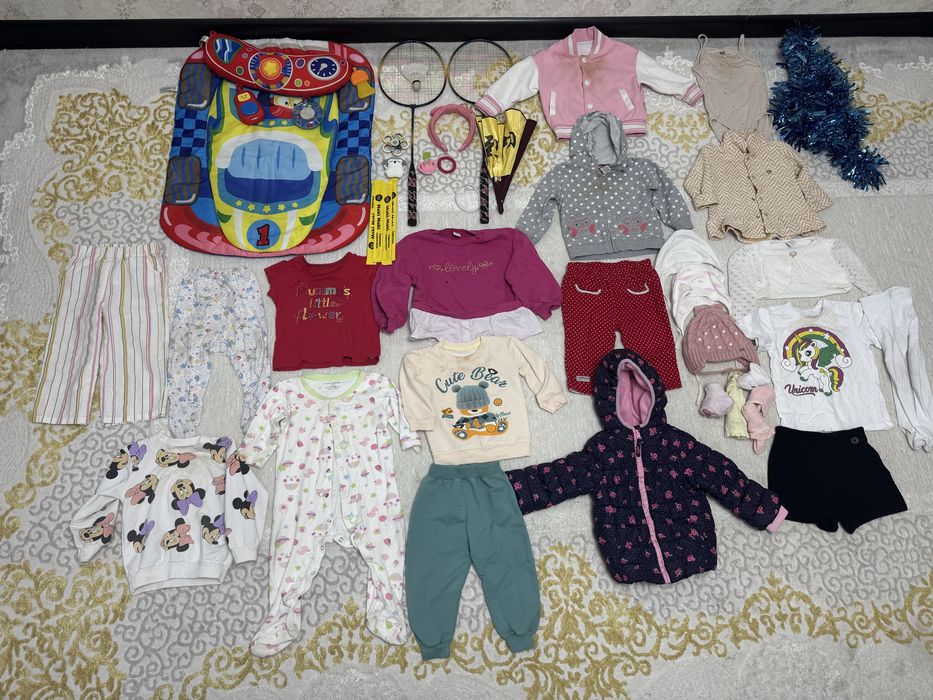 Отдам много детских вещей