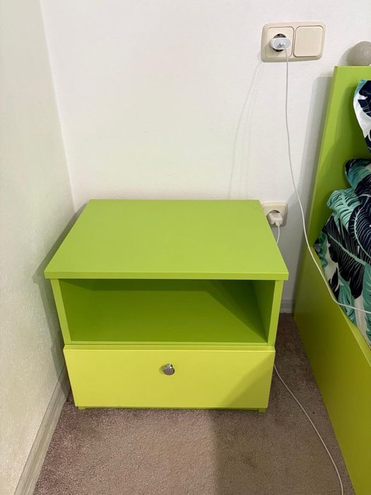 Vand mobila dormitor