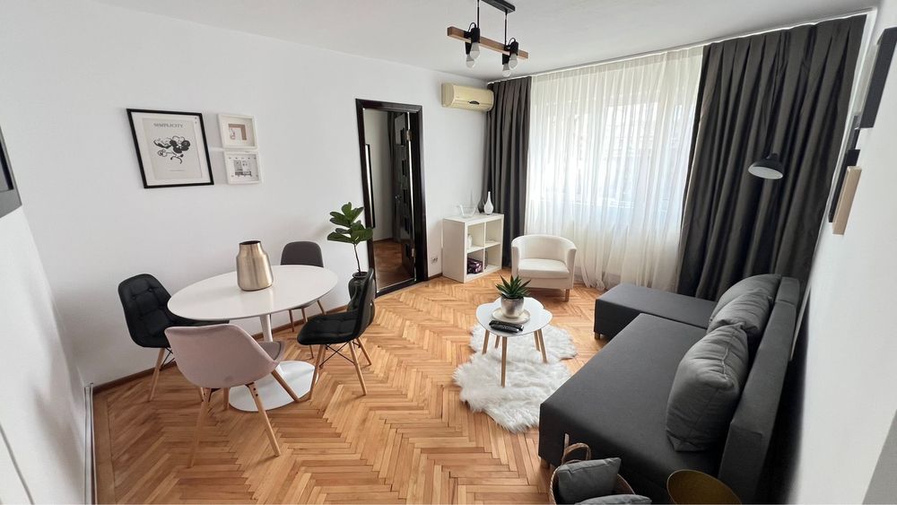 Apartament 3 camere de inchiriat