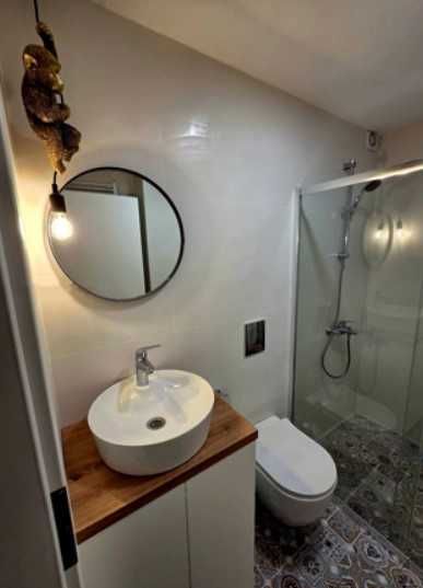 Тристаен апартамент под наем Полигона