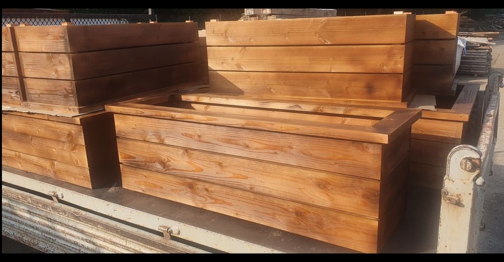 Дървен материал, дървени конструкщции, мебели и дърва огрев