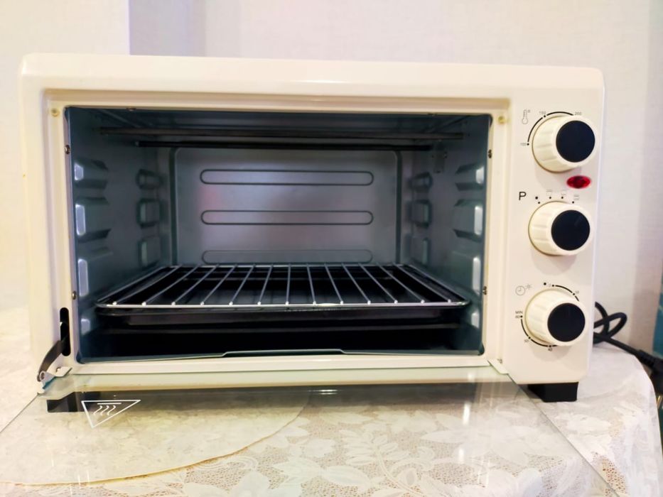 Продам новую духовку