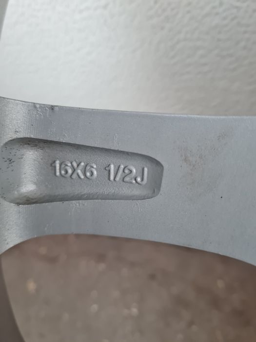 Оригинални джанти за МАЗДА MAZDA R16 5x114.3 ET52.5 6.5J