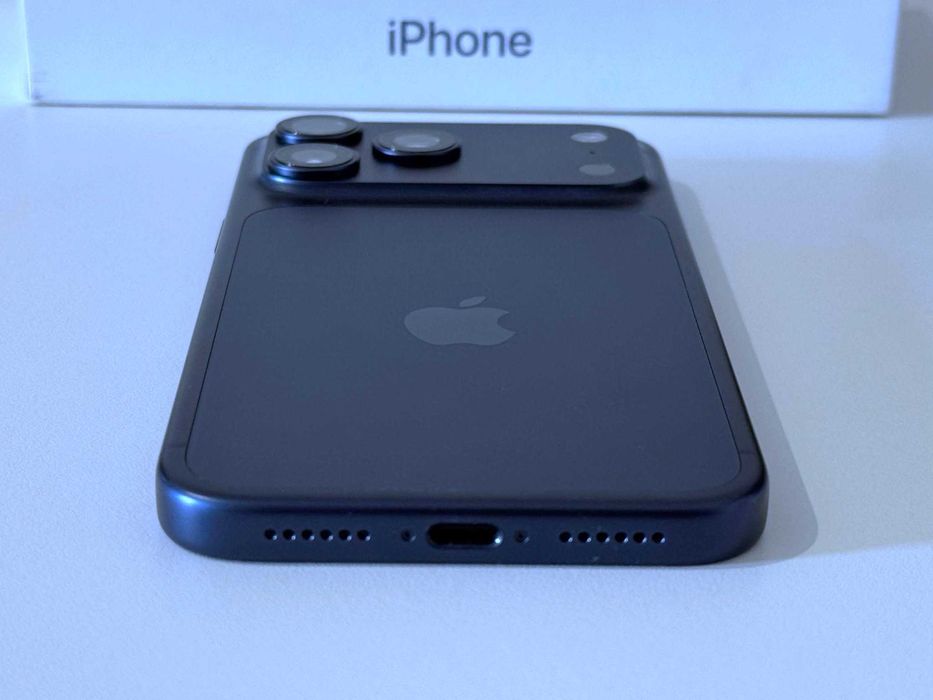 Бартер! 24м.Гаранция! iPhone 17 Pro Max 512GB Deep Blue (Син) 10 Цикъла.