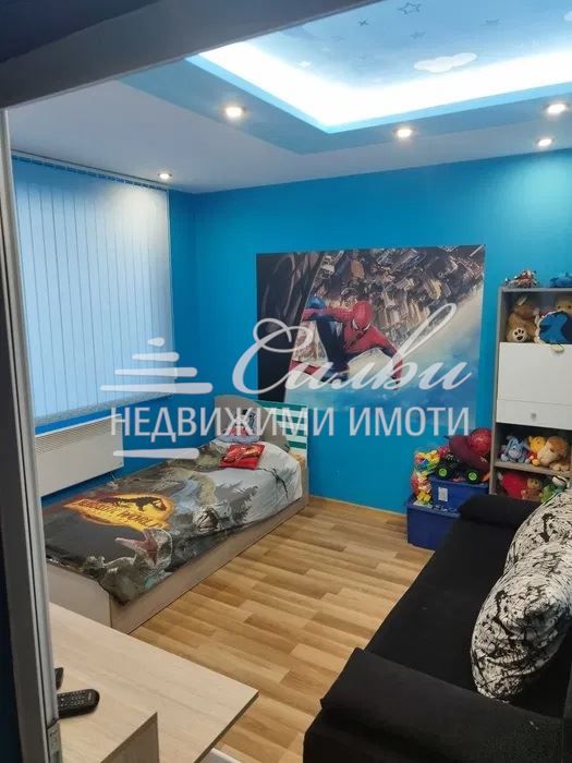 Обзаведен ЧЕТИРИСТАЕН апартамент - кв. Тракия