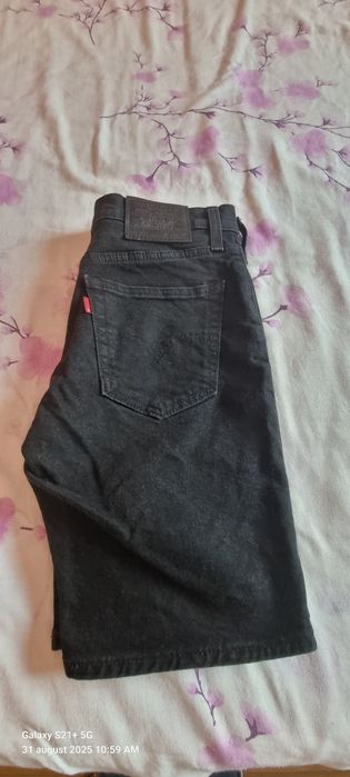 Pantaloni scuti Levi's