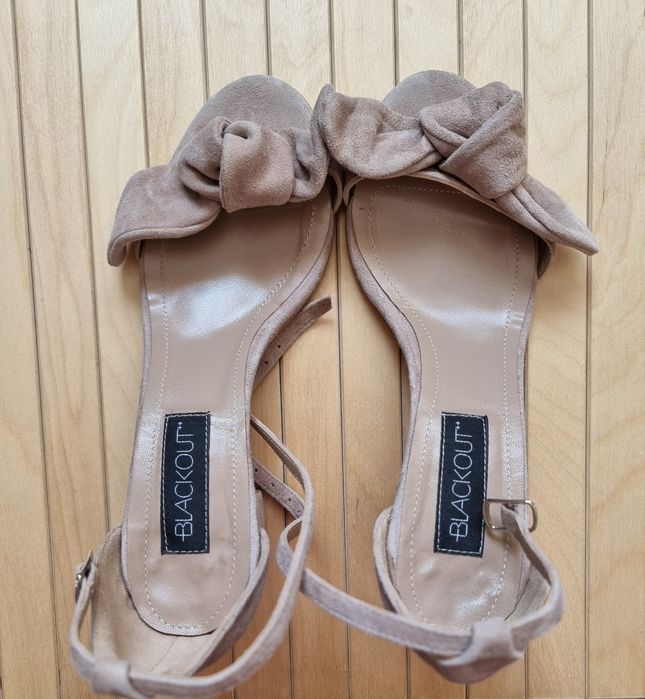 Sandale din piele marimea 40
