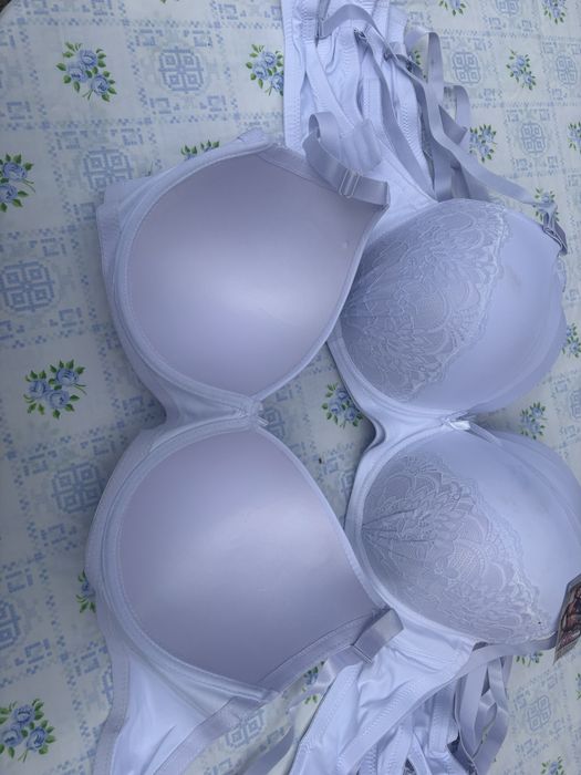 Sutiene dama cu dantela dar si simple