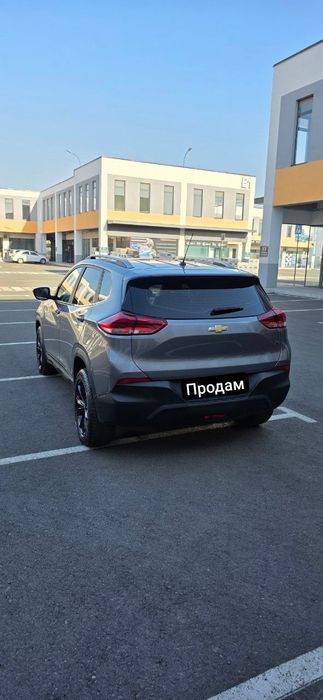 Пррдается Tracker 2