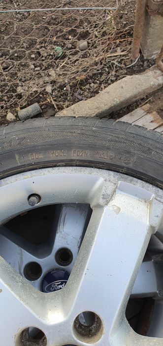 Set cauciuc si janta Ford