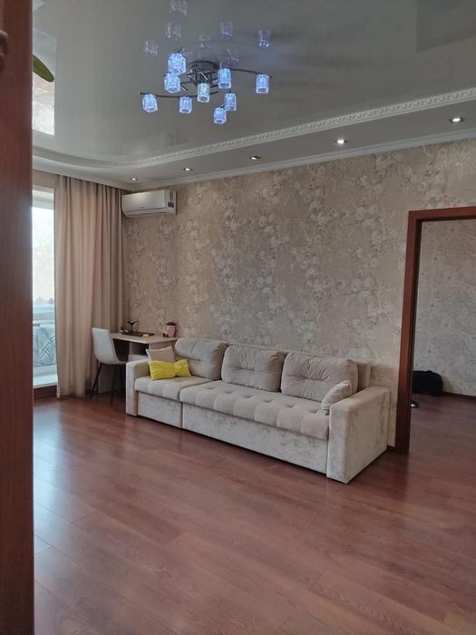 Продам 2к в центре 3/4