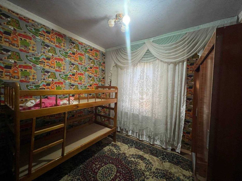 Дом в центре города.