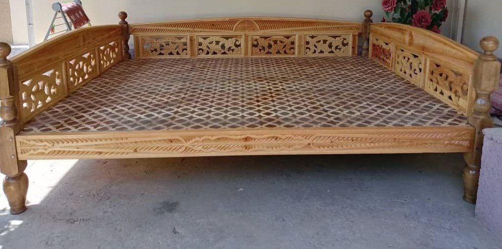 Сури, тапчан, кровать