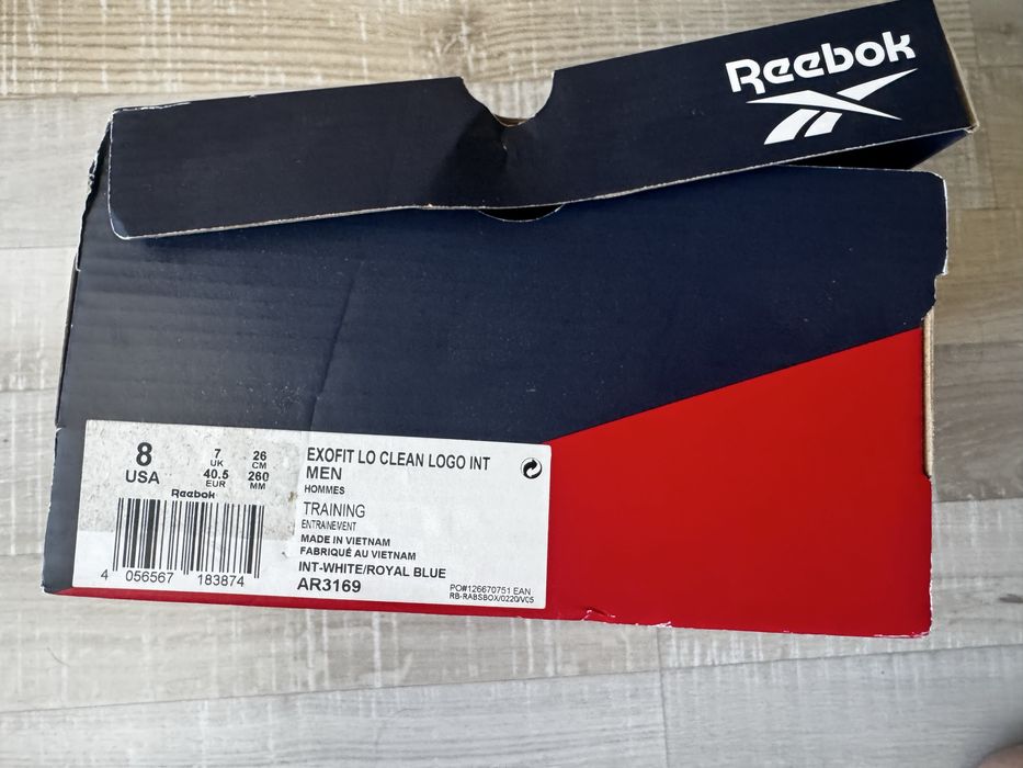 Adidasi Reebok noi bărbați - mărimea 40,5 / 26 cm.