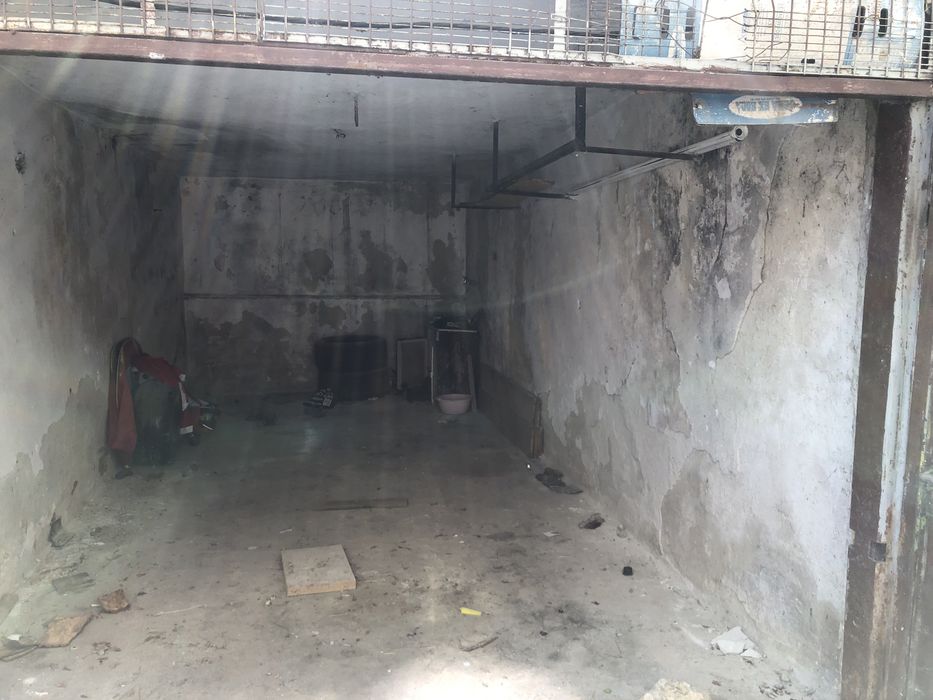 Гараж под наем .