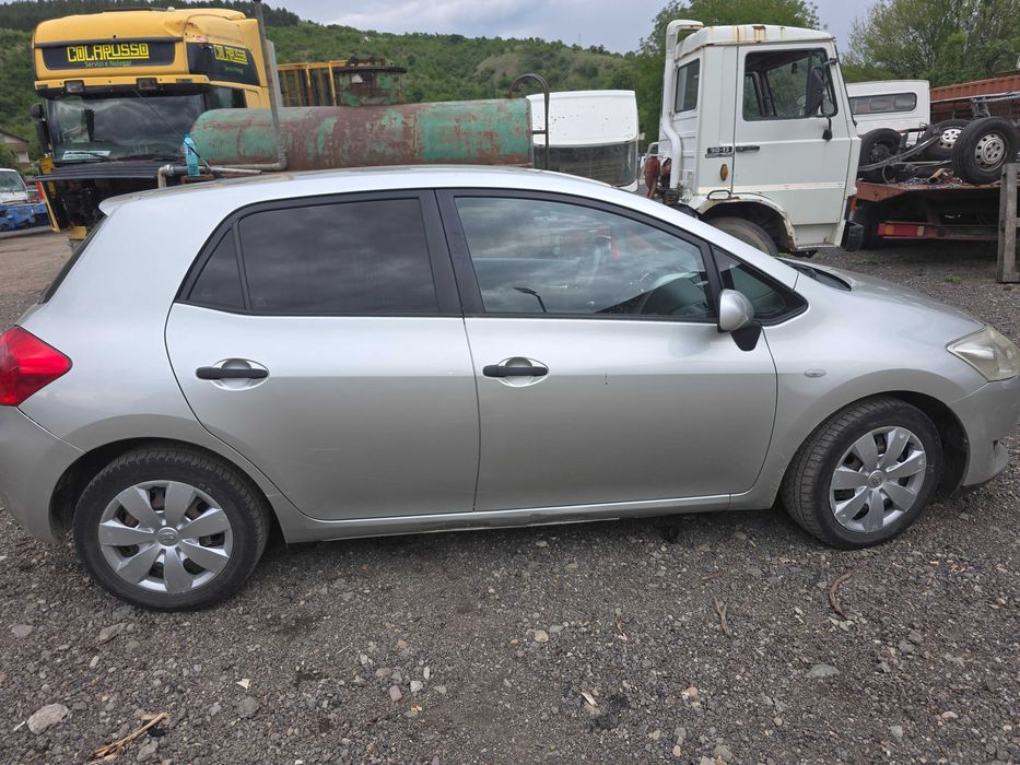 Toyota Auris 1.4 дизел/90 к.с /2007г- употребявана в добро състояние