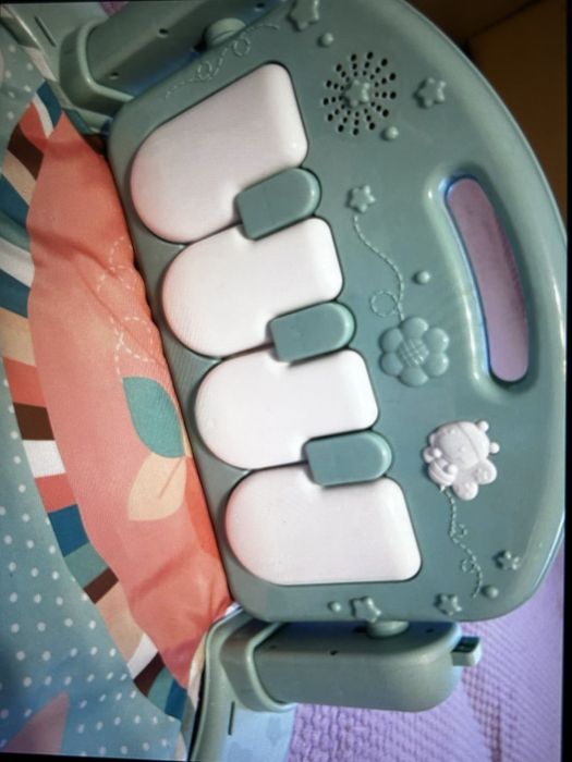 Развивающий коврик с пианино