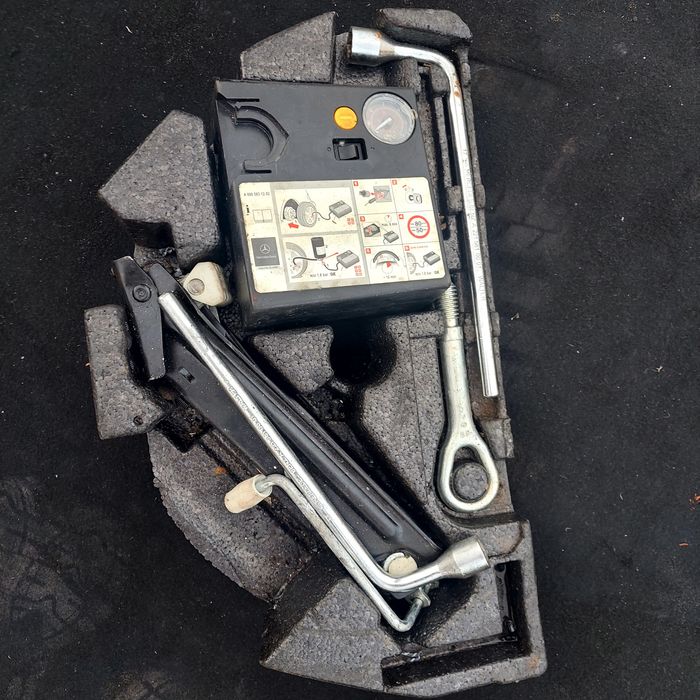 Авариен комплект Mercedes CL203  sport coupe / Mercedes Clc