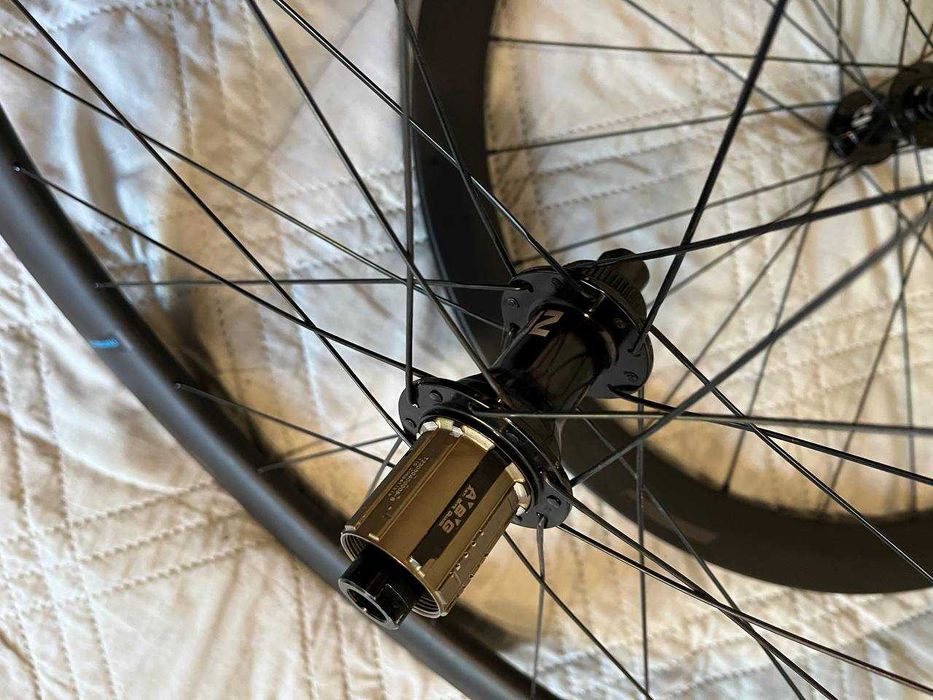 Карбонови капли Shimano 105 WH-RS710 C46