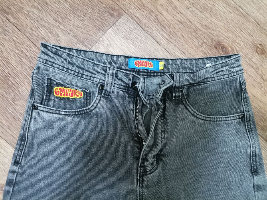 продам джинсы срочно