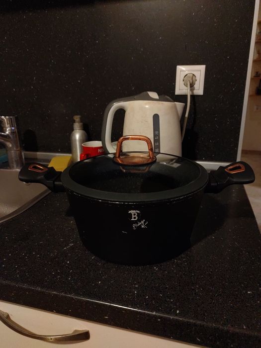 Продавам  Тенджера