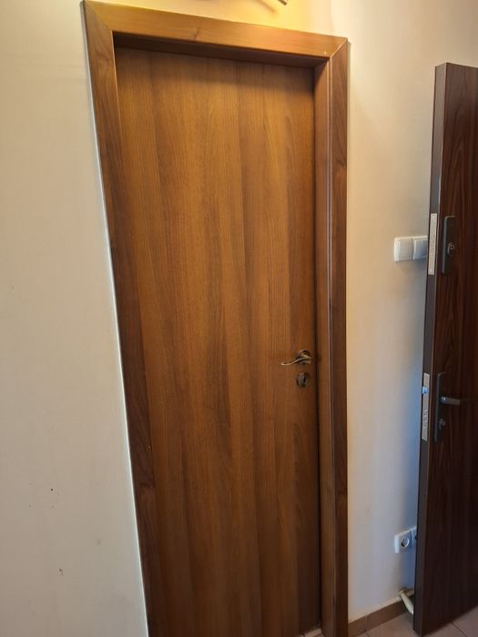 Usi apartament moderne