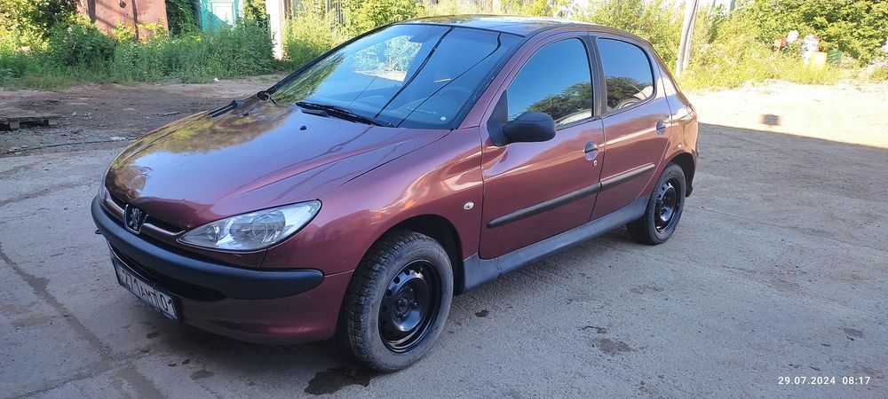 Продам Peugeot 206