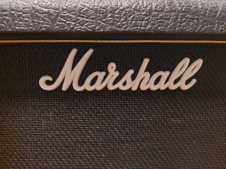 Marshall 1912 китарен кабинет 1х12