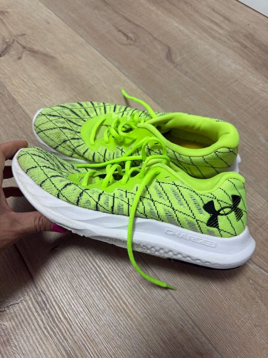Adidasi Under Armour 42,5
