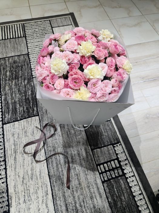 Продам цветы розы