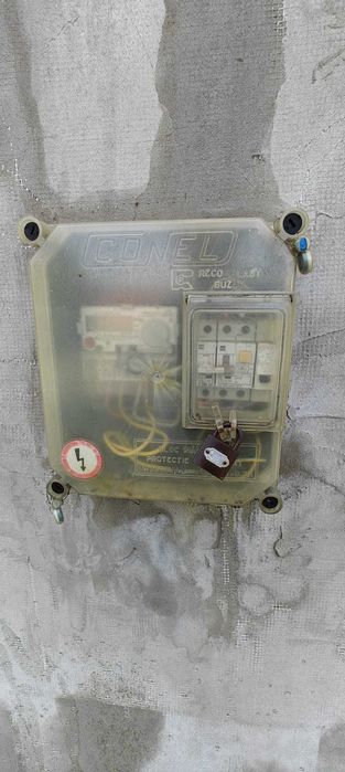 Vand  teren 2000mp + constructie , sat 7 Case, comuna Costesti, Jud Vaslui