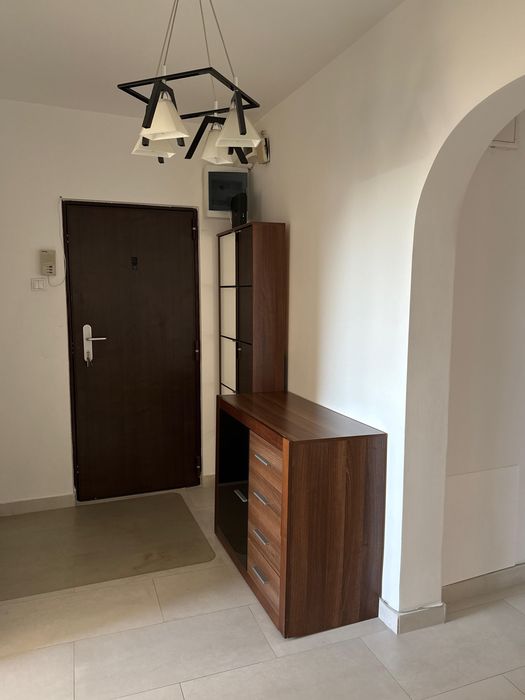 Inchiriez apartament 3 camere Mall Vitan