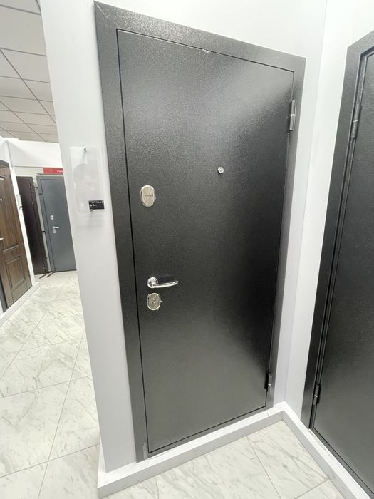 Продам дверь новый