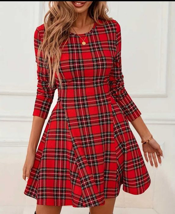 Нова коледна рокля