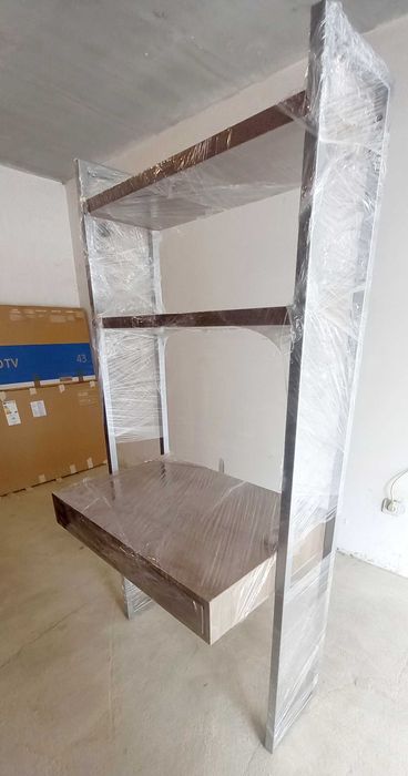 НОВО !Бюро с рафтове и чекмеджета