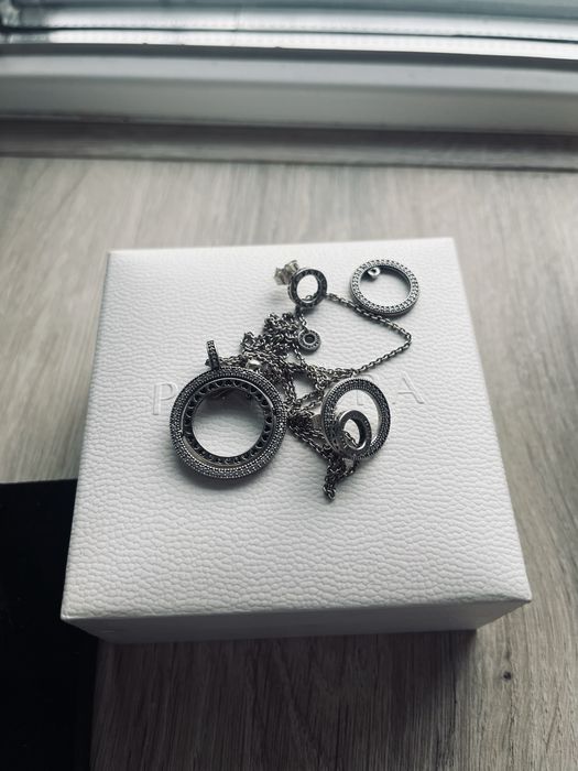 Комплект обеци и колие на pandora