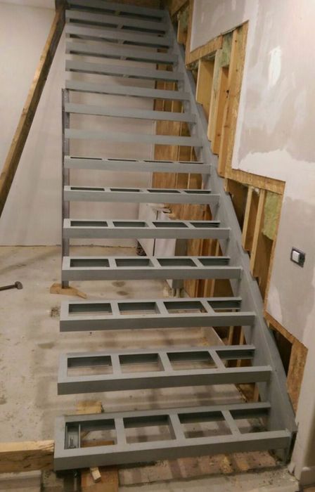 SCĂRI INTERIOARE si EXTERIOARE -Balustrade INOX, Metalice, Fier Forjat