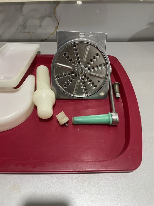 Продаётся механическая соковыжималка