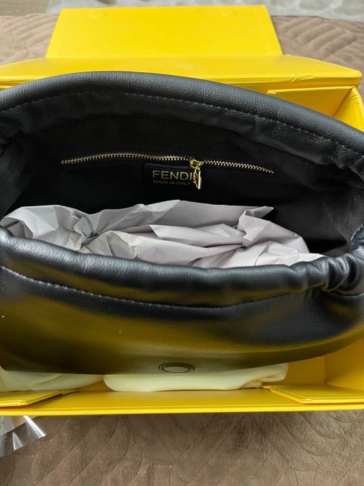 “FENDI” сумочка, натуральная кожа