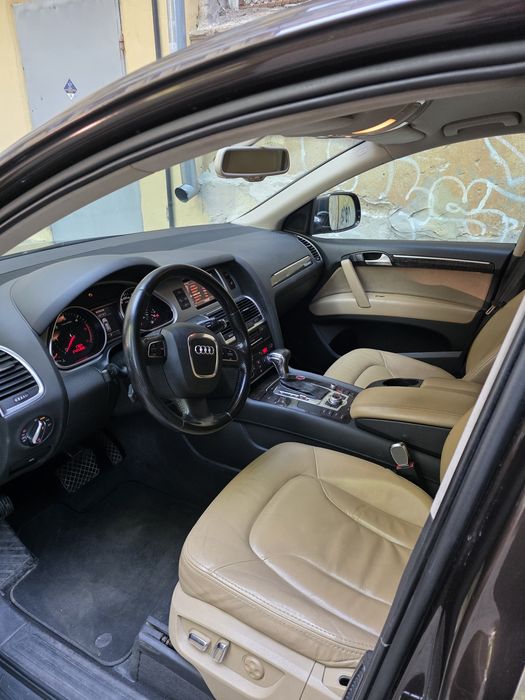 Audi q7 4.2d s- line