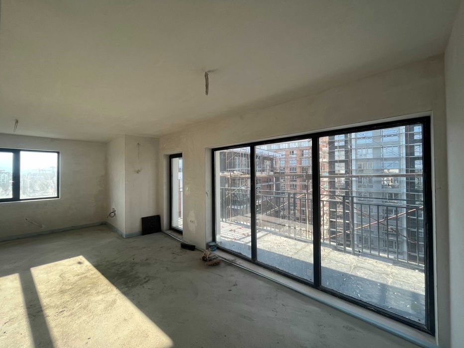 Продава се Тристаен апартамент в Пловдив, Христо Смирненски - 107 кв.м за 1243 €/кв.м - Снимка #1